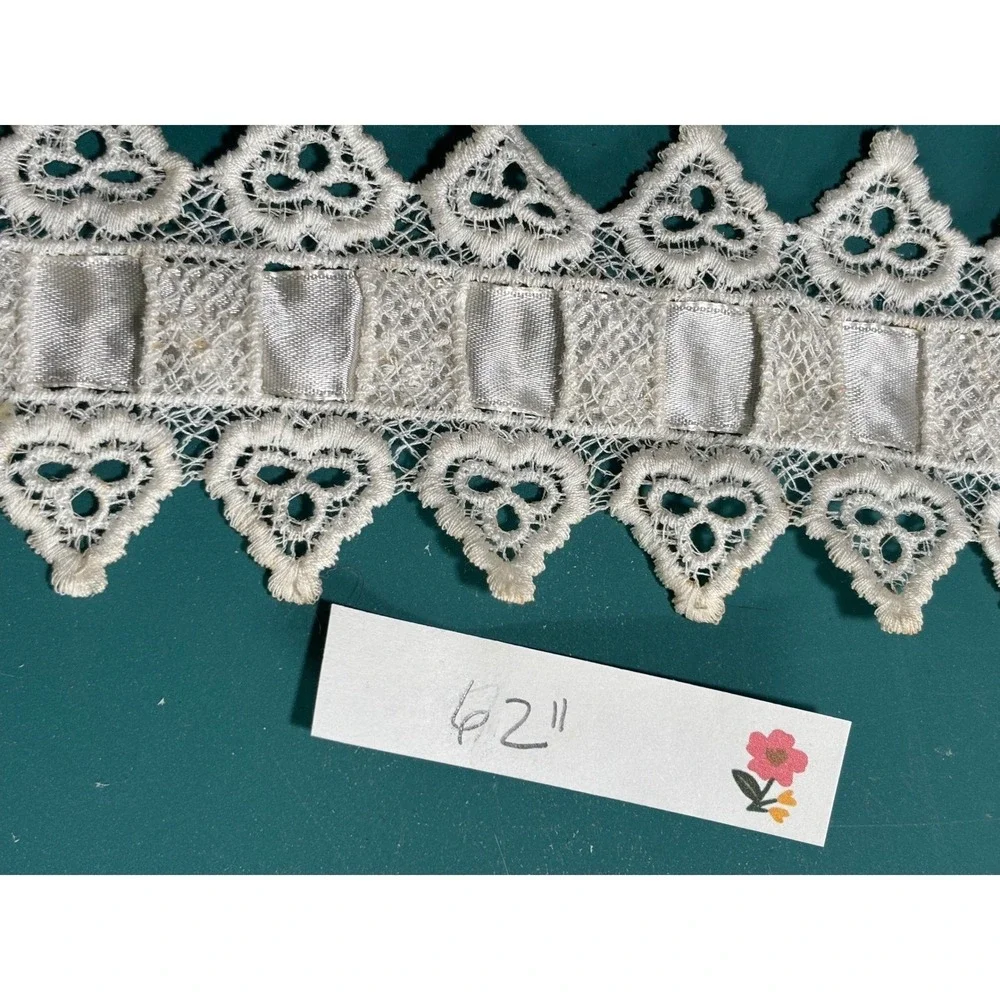 Vintage White Crochet Lace Trim Lot 6pc Heart Satin Ribbon Junk‎ Journal Sewing